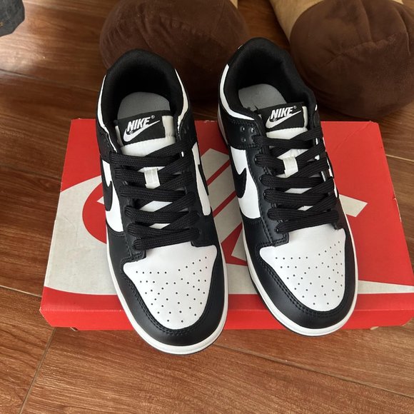 Nike dunk black and white Panda sneakers - Picture 3 of 5